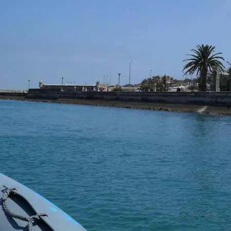 Beautiful Place With Ocean View דירה *